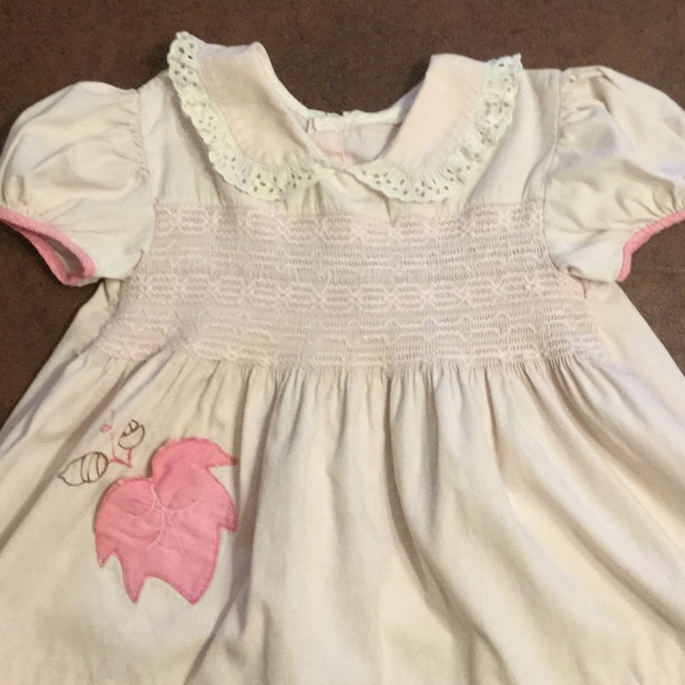VTG 50s well-loved little girls smocked dress